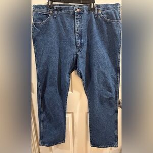 Wrangler Relaxed Fit Blue Jeans